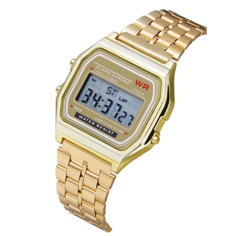 reloj retro digital dorado modelo f91w mostrado en vitrina sofisticada, ideal para hombres y mujeres con estilo.